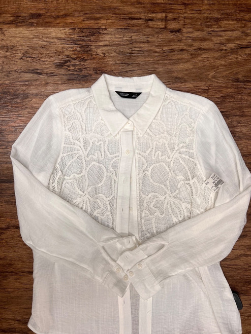 Vist Large View of Product Image Which is Used Simply Vera Wang Long Sleeve Top S-4/6
