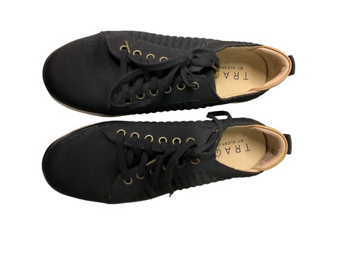 Vist Large View of Product Image Which is Used Alegria Casual Shoes 6