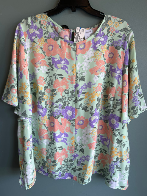 Vist Large View of Product Image Which is Used Liz Claiborne Sleeveless Top 1X-18