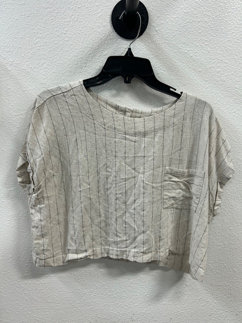 Vist Large View of Product Image Which is Used Blu Pepper Short Sleeve Top L-12/14