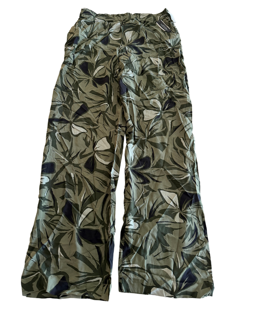 Vist Large View of Product Image Which is Gently used Reitmans casual pants 12-31