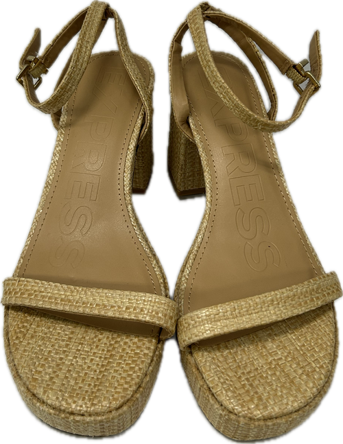 Vist Large View of Product Image Which is Used Express Low Heels 8