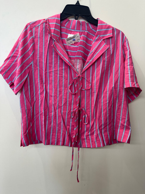 Vist Large View of Product Image Which is Used Unbranded Short Sleeve Top S-4/6
