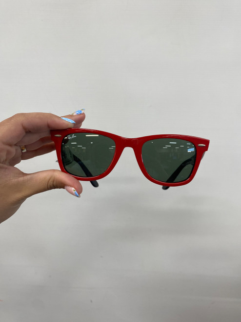 Vist Large View of Product Image Which is Used Ray-Ban Sunglasses