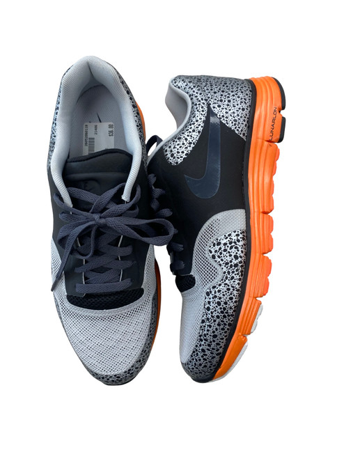 Vist Large View of Product Image Which is Used Nike Mens Athletic Shoes 9