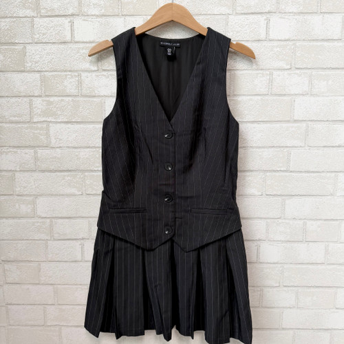Vist Large View of Product Image Which is Used Sincerely Jules Short Dress B M-8/10