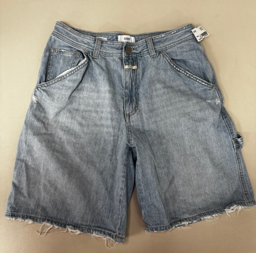 Vist Large View of Product Image Which is Used Closed Shorts 4-27