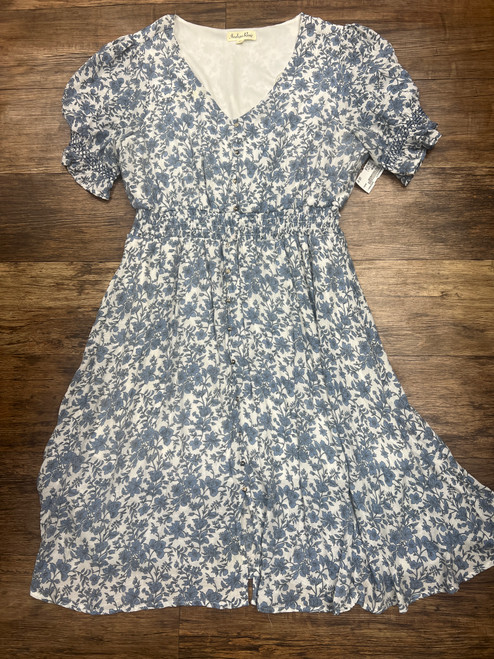 Vist Large View of Product Image Which is Used Indigo Short Dress B 2X-20