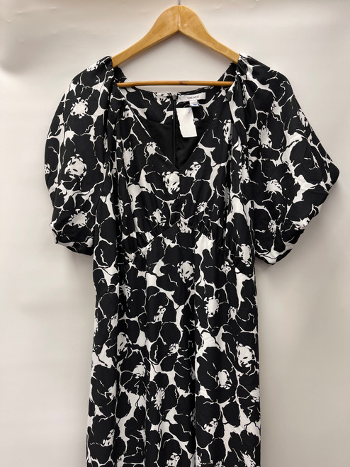 Vist Large View of Product Image Which is Used Nine West Long Dress B XL-16