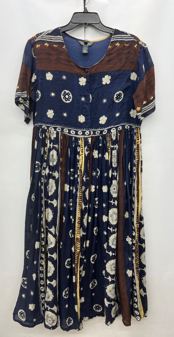 Vist Large View of Product Image Which is Used Mantles Long Dress B M-8/10