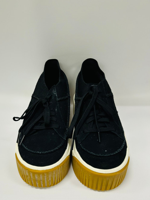 Vist Large View of Product Image Which is Used Ugg Australia Casual Shoes 10