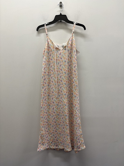 Vist Large View of Product Image Which is Used white floral Zara Long Dress B M-8/10