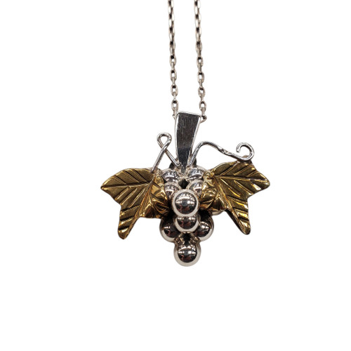 Vist Large View of Product Image Which is Used 925 Grapes Pendant & Necklace
