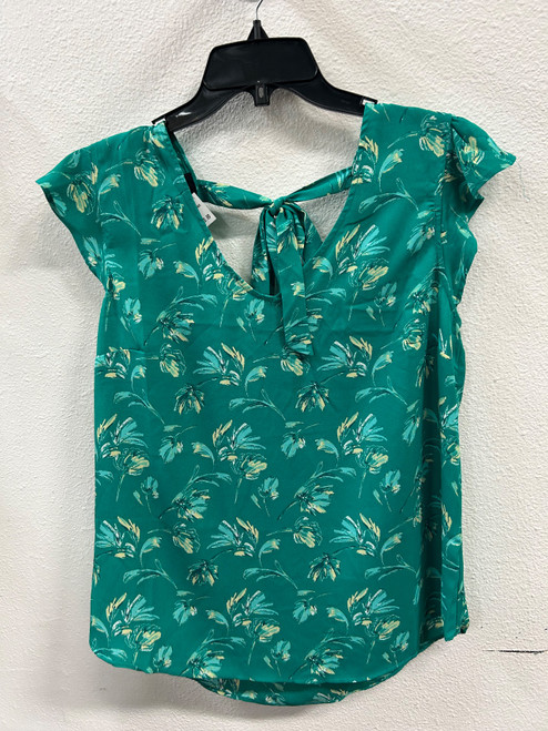 Vist Large View of Product Image Which is Used Unbranded Short Sleeve Top L-12/14