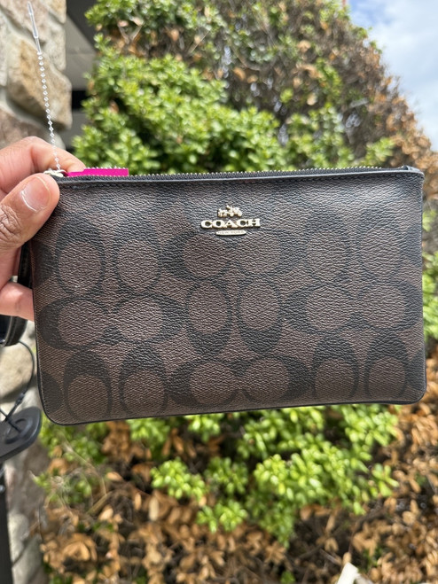 Vist Large View of Product Image Which is Used Coach Leather Wristlet