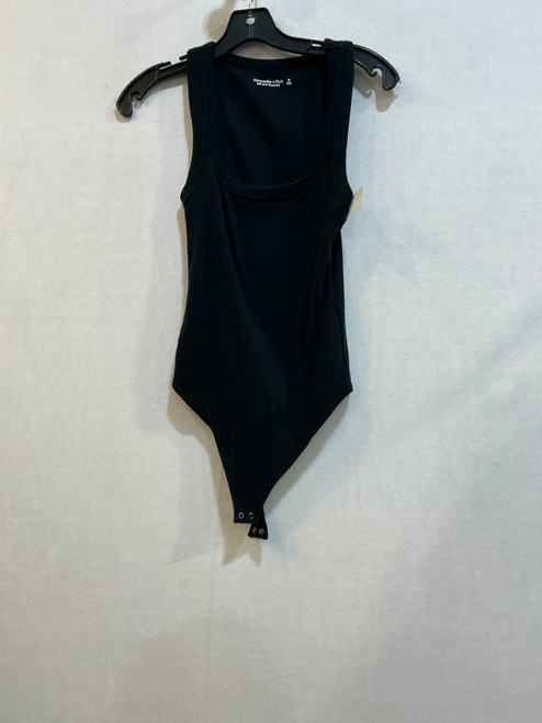 Vist Large View of Product Image Which is Used Unbranded Tank Top M-8/10