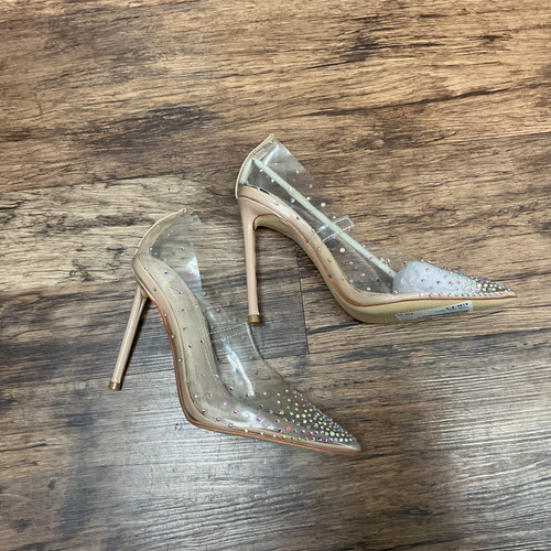 Vist Large View of Product Image Which is Used rouge High Heels 6.5