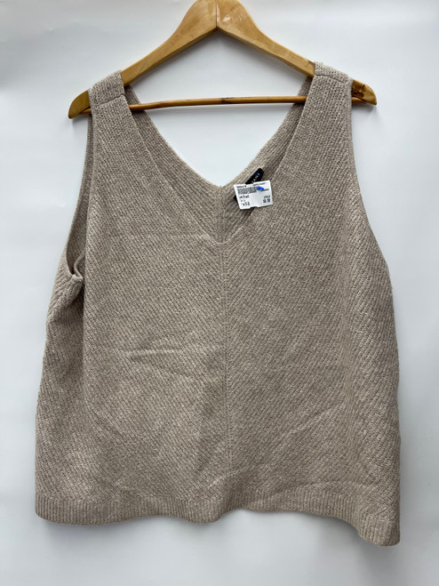 Vist Large View of Product Image Which is Used Lane Bryant Tank Top 5X-26