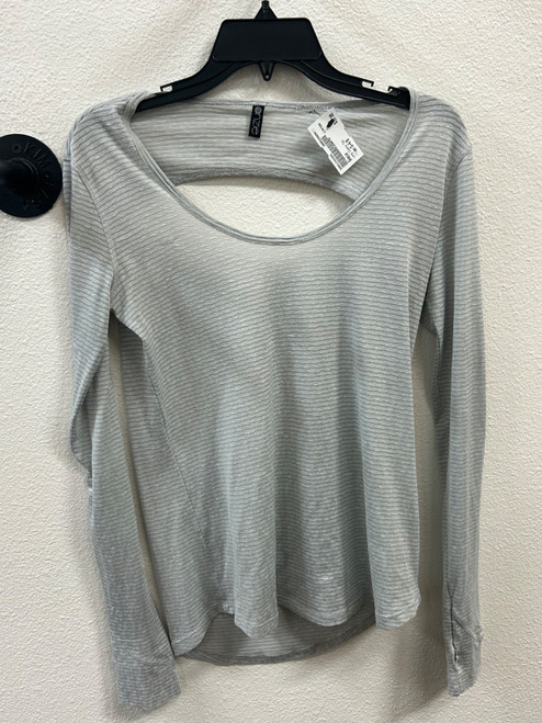 Vist Large View of Product Image Which is Used Onzie Long Sleeve Top S-4/6