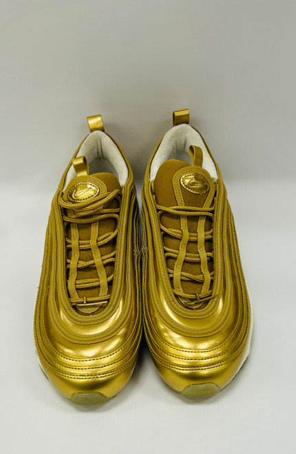 Vist Large View of Product Image Which is Used Nike Performance Shoes 9