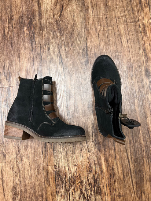 Vist Large View of Product Image Which is Used Remonte Ankle Boots 6.5
