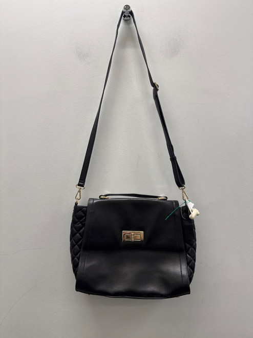 Vist Large View of Product Image Which is Used Black Danier Large Handbag
