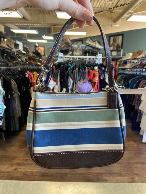 Vist Large View of Product Image Which is Used Coach Small Handbag