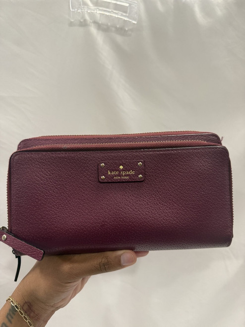 Vist Large View of Product Image Which is Used Kate Spade New York Wallet
