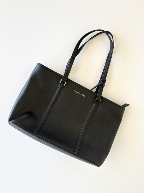 Vist Large View of Product Image Which is Used Michael Michael Kors Large Handbag