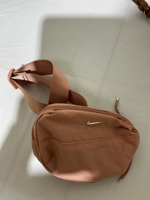 Vist Large View of Product Image Which is Used Nike Small Handbag