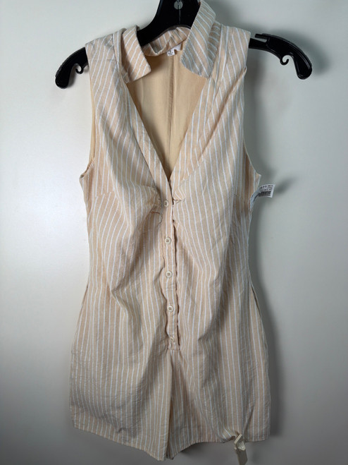 Vist Large View of Product Image Which is Used Le Lis Romper S-4/6