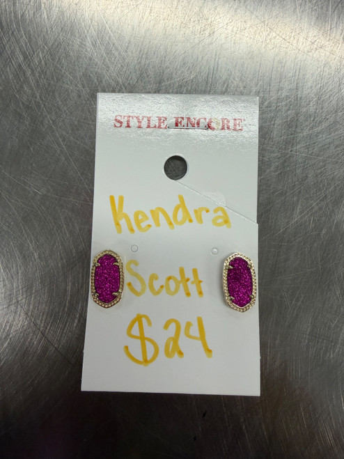 Vist Large View of Product Image Which is Used Kendra Scott Earrings