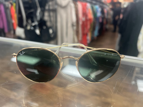 Vist Large View of Product Image Which is Used Ray-Ban Sunglasses