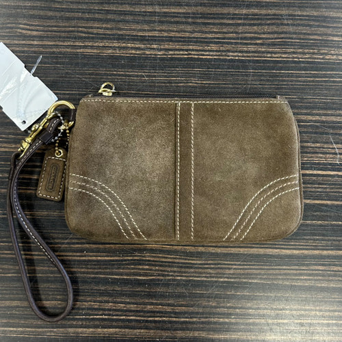 Vist Large View of Product Image Which is Used Coach Leather Wristlet
