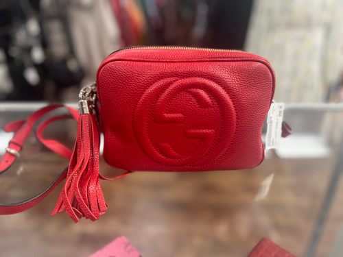 Vist Large View of Product Image Which is Used Gucci Small disco soho Handbag