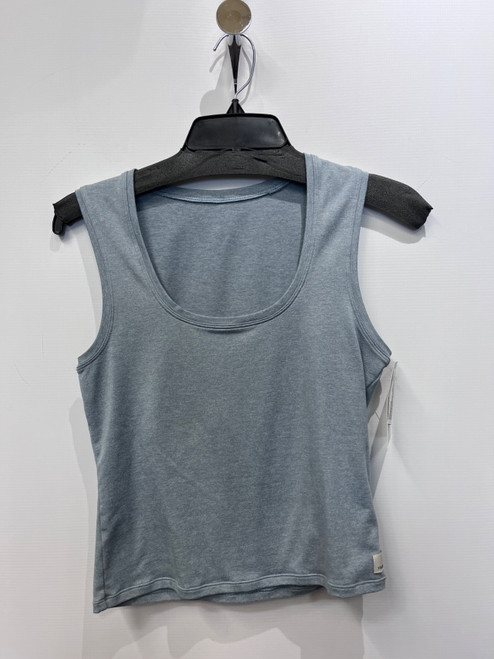 Vist Large View of Product Image Which is Used Vuori Active Tank Top S-4/6