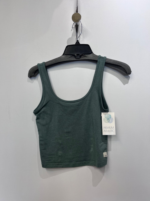 Vist Large View of Product Image Which is Used Vuori Active Tank Top S-4/6