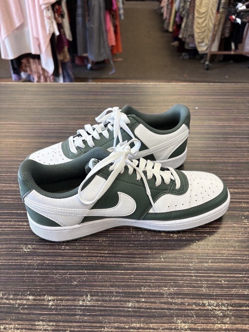 Vist Large View of Product Image Which is Used Nike Casual Shoes 9