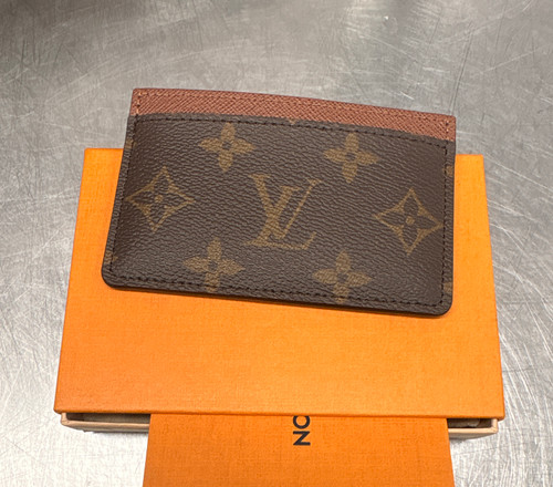 Vist Large View of Product Image Which is Used Louis Vuitton Leather Wallet