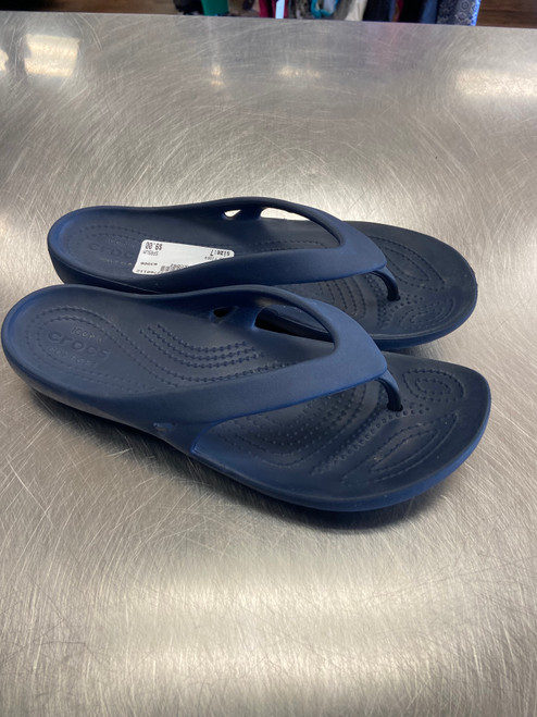 Vist Large View of Product Image Which is Used Crocs Flip Flops 7