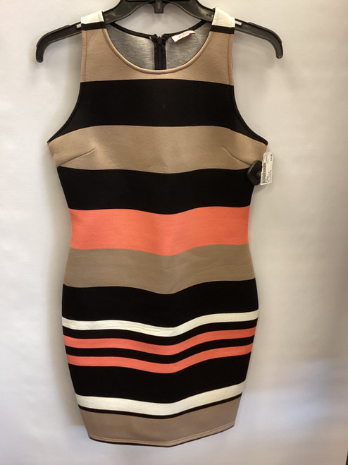 Vist Large View of Product Image Which is Used Pixley Short Dress B M-8/10