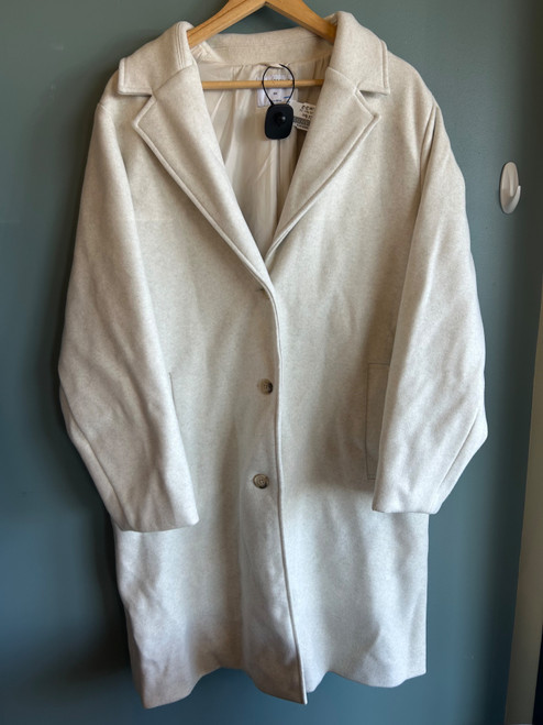 Vist Large View of Product Image Which is Used Old Navy Long Heavy Coat 2X-20