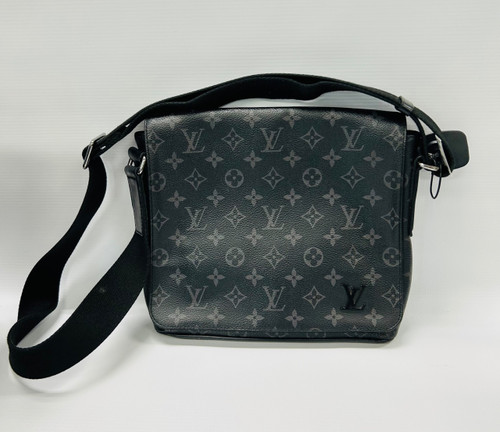 Vist Large View of Product Image Which is Used Louis Vuitton Xlarge Leather Handbag
