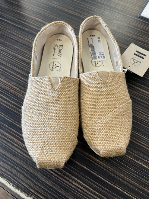 Vist Large View of Product Image Which is Used Toms Casual Shoes 8.5