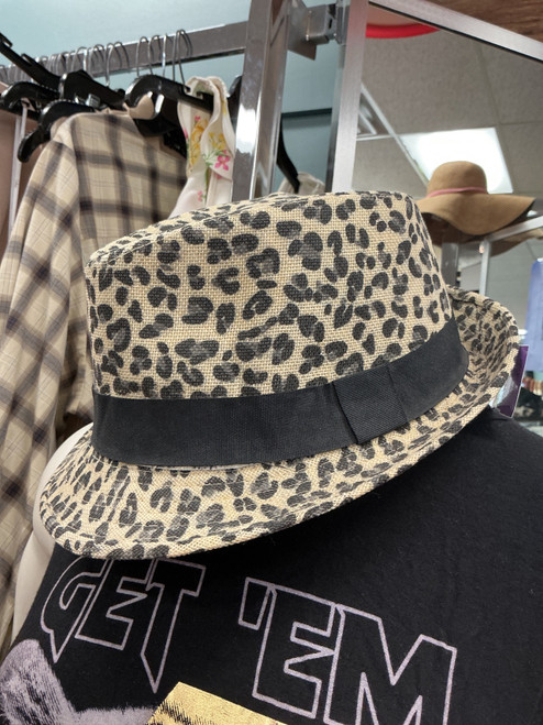 Vist Large View of Product Image Which is Used Unbranded Summer Hat M 8-10/28-30