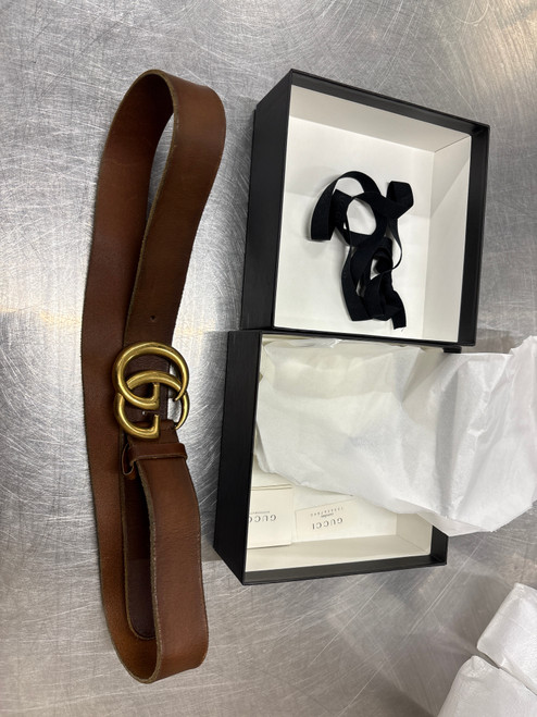 Vist Large View of Product Image Which is Used Brown Gucci Belt L 12-14/31-32