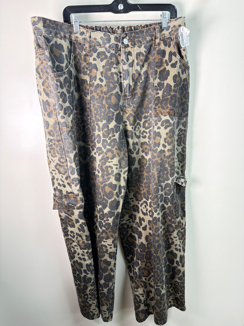 Vist Large View of Product Image Which is Used Shein Casual Pant 3X 22/36