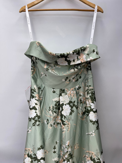 Vist Large View of Product Image Which is Used Unbranded Long Dress F L-12/14