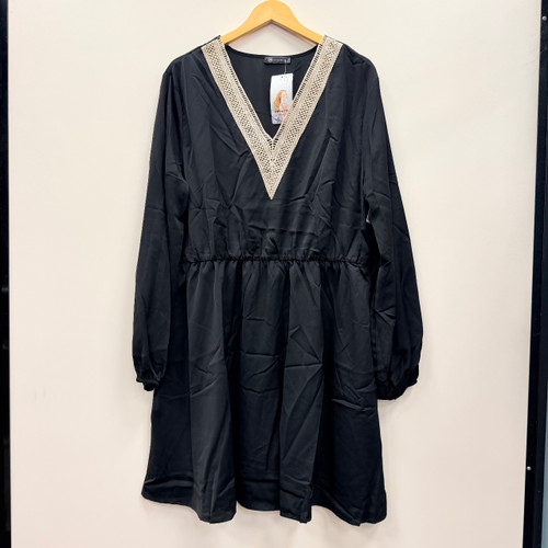Vist Large View of Product Image Which is Used Unbranded Short Dress B XXL-20