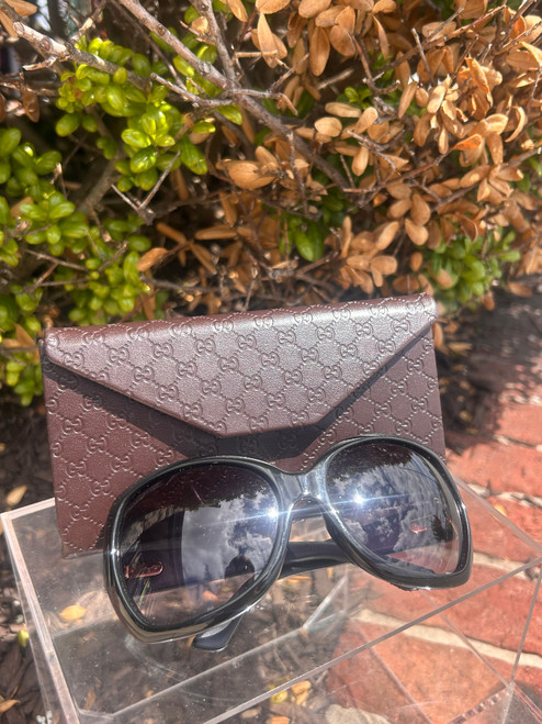 Vist Large View of Product Image Which is Used Gucci Sunglasses